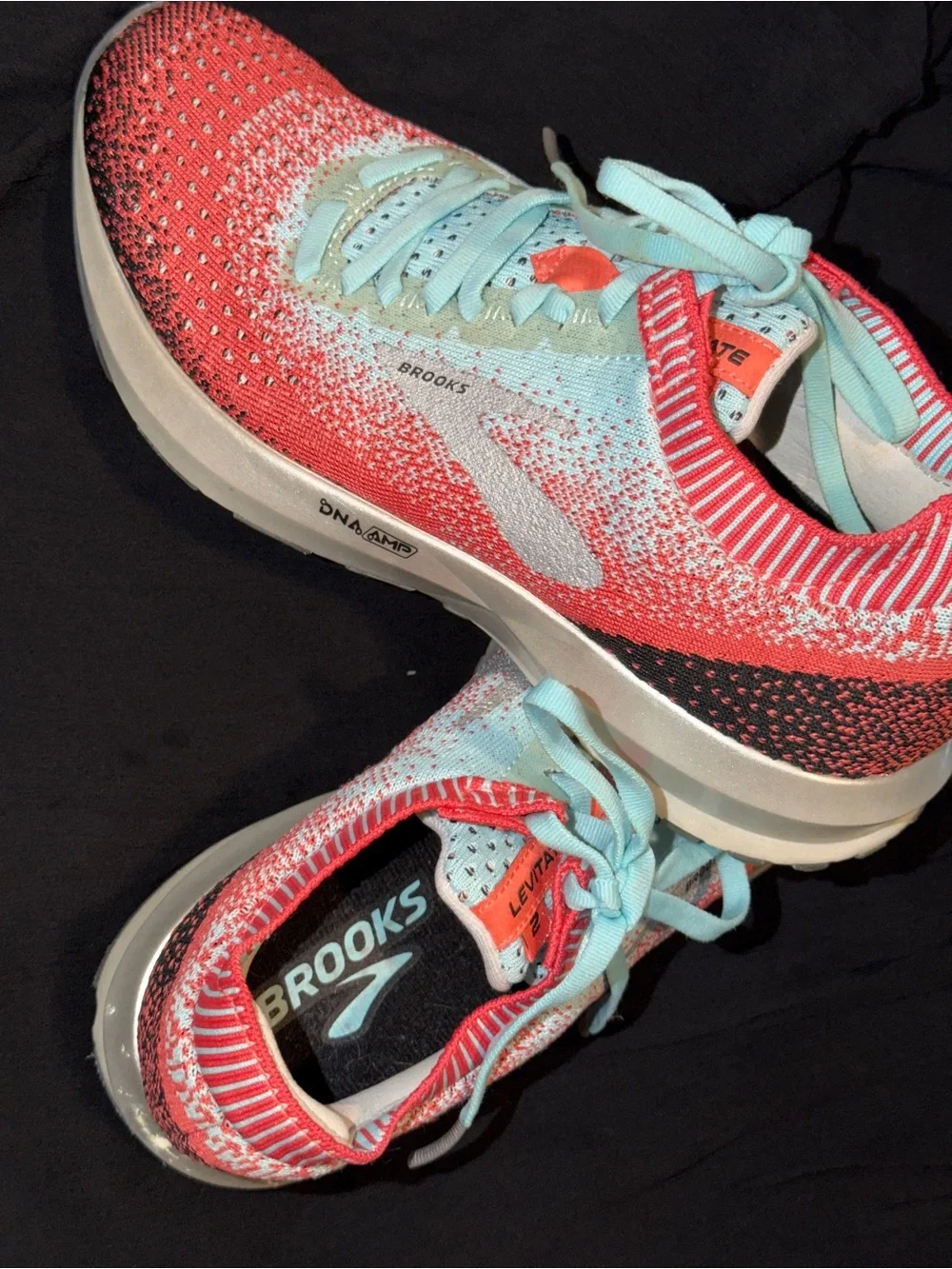 Brooks Levitate 2 Coral Blue women's Running Sneakers